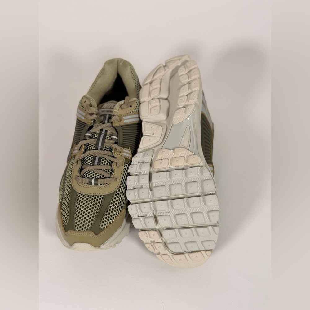 NWOB NIKE ZOOM VOMERO 5 Men – Neutral Olive/Black-medium Olive - Picture 6 of 8